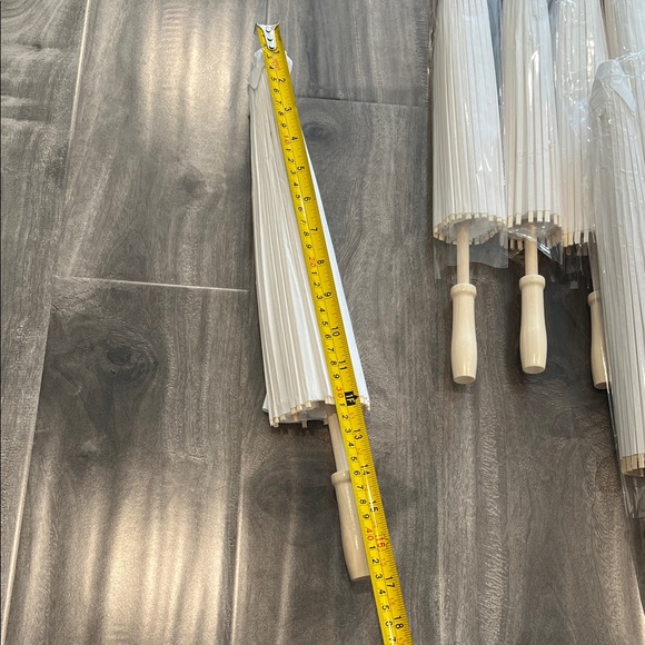 27 white Paper umbrella brand new - Picture 2 of 3